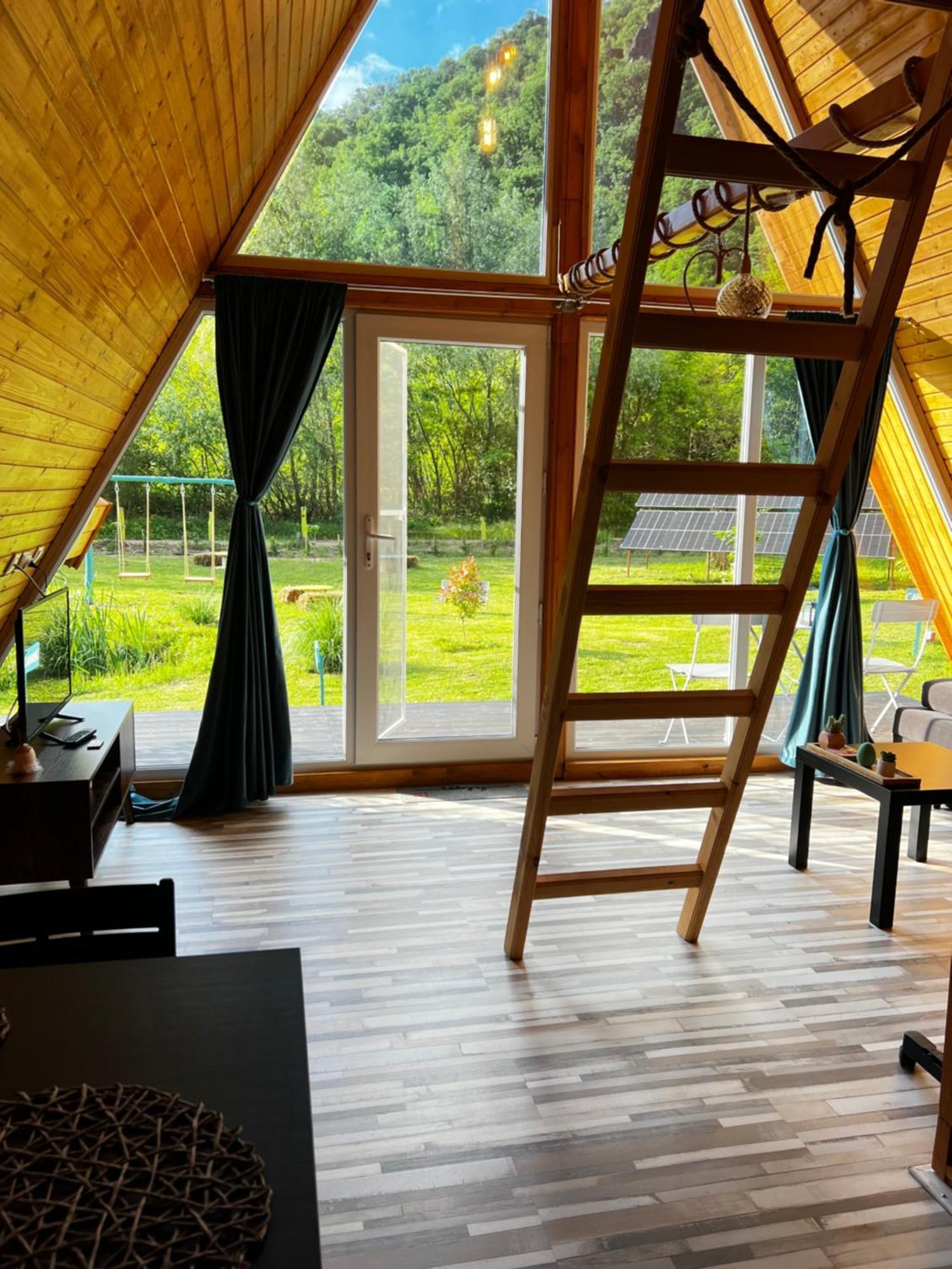 Cabane A-Frame Svinita Exterior foto