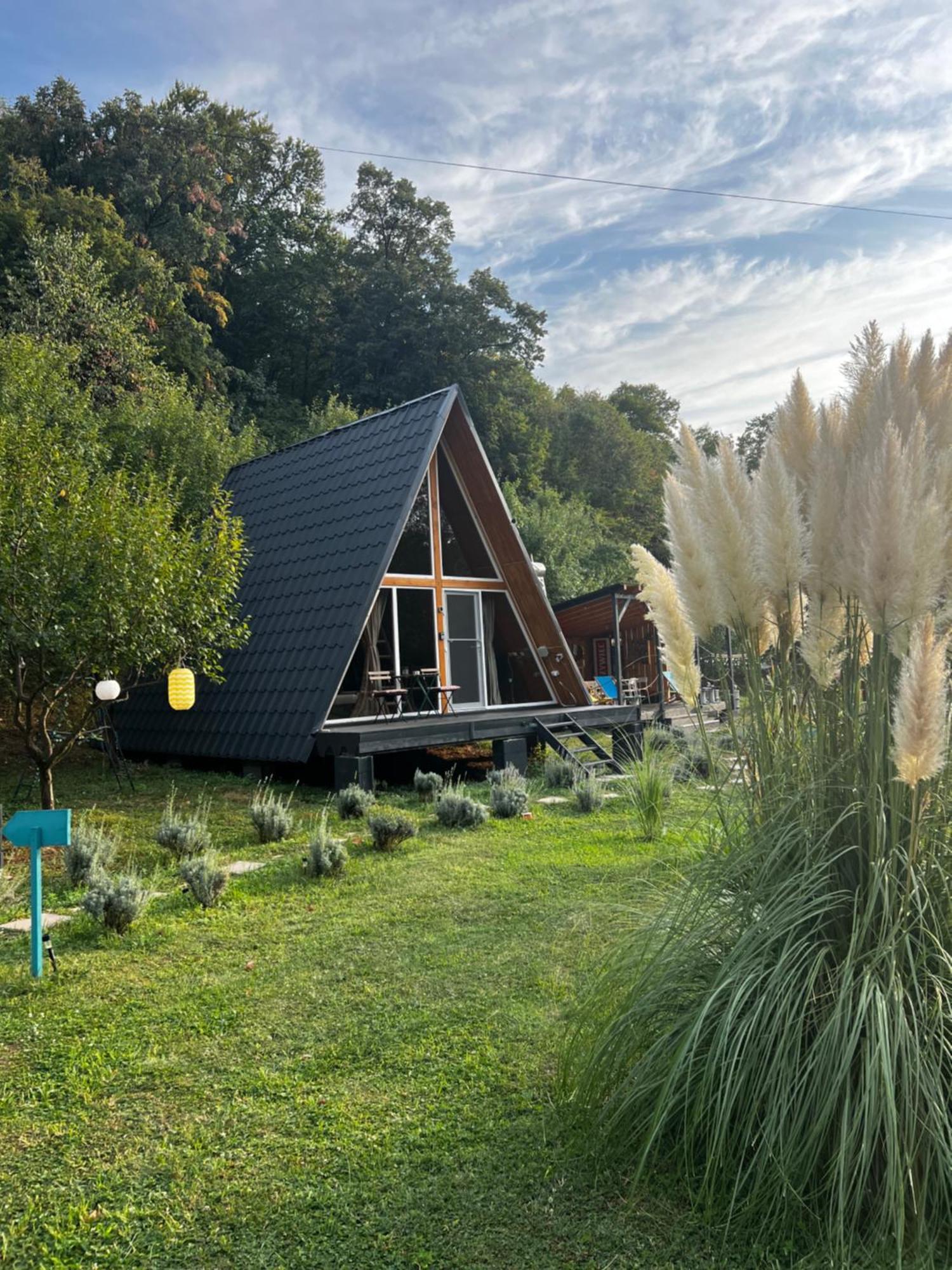 Cabane A-Frame Svinita Exterior foto
